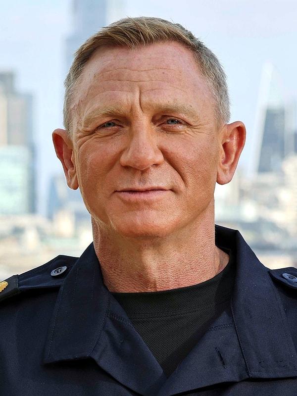 Daniel Craig dönemi, James Bond'u ilk kez kusurlu ve kendiyle çelişen bir kahramana dönüştürdü.