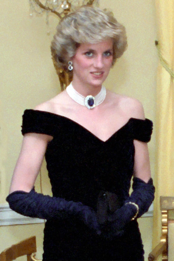 Prenses Diana, 1997'de Paris'teki kazada hayatını kaybettiğinde Prens Harry henüz 12 yaşındaydı.
