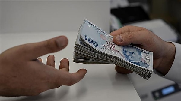 Temmuz ayında memur ve emekliye yüzde 4,24 oranında eksi güncelleme yapıldı.