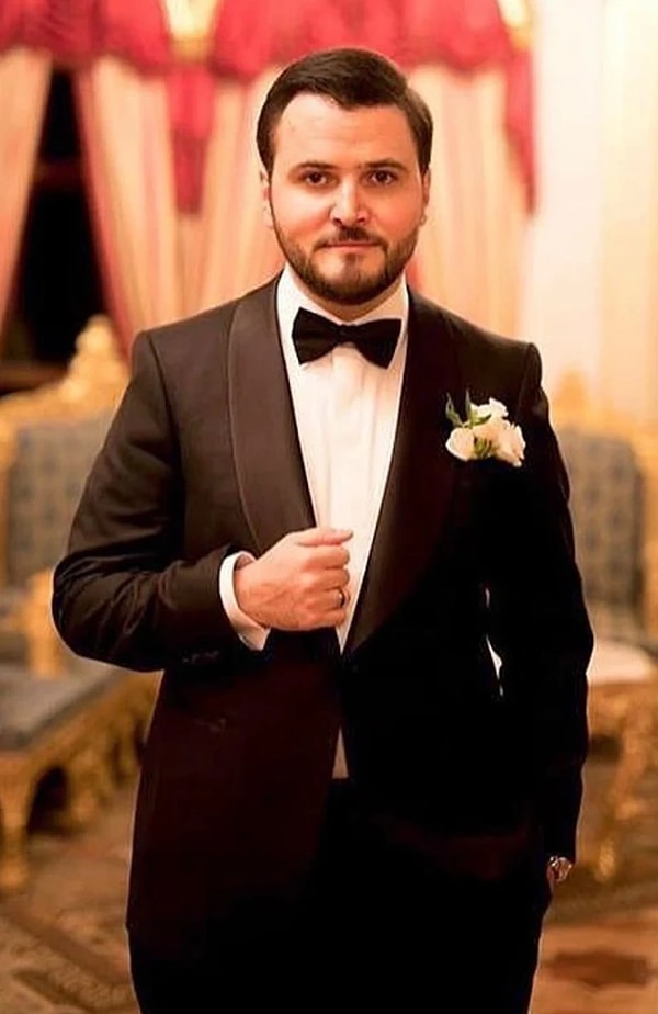 Fon krizinin odağındaki şirketlerden Tera Portföy’ün Yönetim Kurulu Başkanı Erdin Özel’in, büyük kamu ihalelerini alan Çelikler Holding’in damadı olduğu ortaya çıktı.
