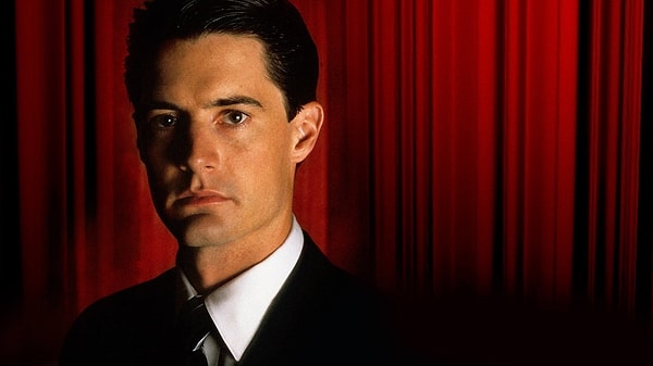 20. Twin Peaks (1990-1991) - IMDb: 8.7