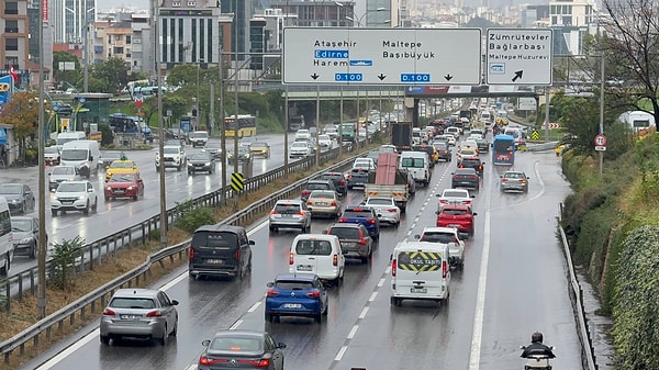 Motokuryeler ise trafiğin hem mağduru hem de risk kaynağı olarak öne çıktı.