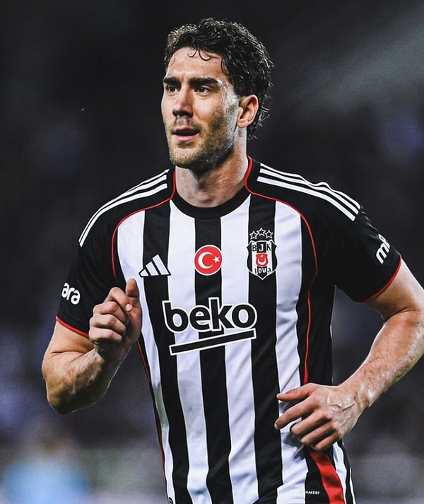 Beşiktaş'ın yeni transferi Dusan Vlahovic Türkiye'ye geleli çok olmadı ama kendisini kısa sürede herkes tanıdı!