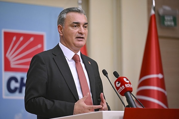 Yavaş'ı istifaya götüren, CHP Sözcüsü Müslim Sarı'nın aynı gün Genel Merkez'de yaptığı açıklama oldu.