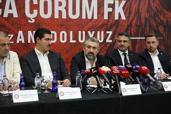Hedefini Avrupa olarak açıklayan yönetim, milli arada yeni teknik direktör arayacak
