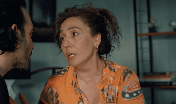 Yengeç: Hatun Aydınoğlu