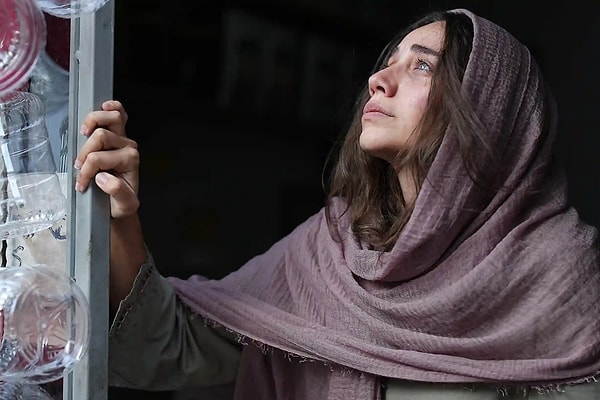 Sevdan Bir Ateş, üç bölümde Total reytingini 3,54'ten 8,85'e çıkardı.