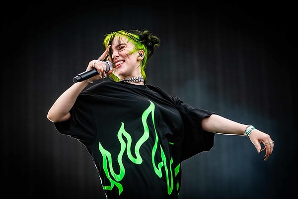 7. Billie Eilish'in WHEN WE ALL FALL ASLEEP, WHERE DO WE GO? isimli ilk stüdyo albümü hangi yıl çıktı?