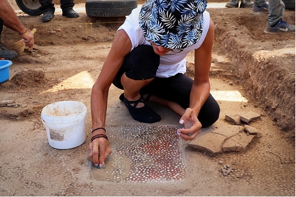 Taş Sıralı Derslikler ve Mozaikli Ziyafet Salonları