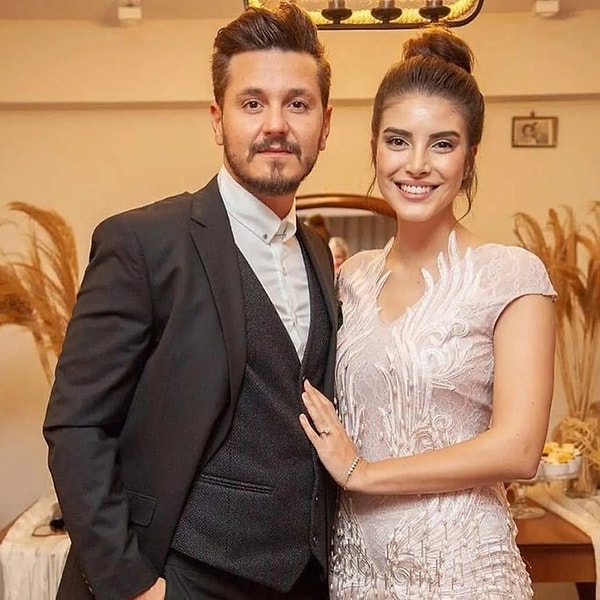 Deniz Baysal ile Barış Yurtçu, İstanbul Adliyesi'nde yaklaşık 10 dakika süren duruşmanın ardından resmen boşandı.