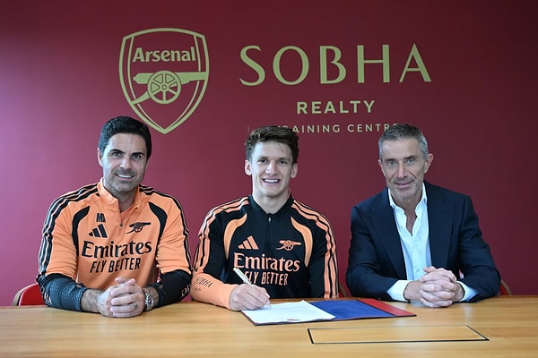 Christos Tzolis rekor bedelle Arsenal'da.