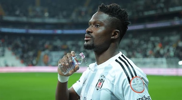 Beşiktaş'tan sonra hiçbir yere imza atmadı.