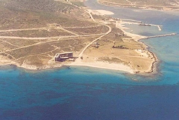 Alaçatı Daha Bir Köydü