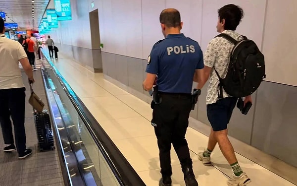 Temmuz başında tatil dönüşü havalimanında gözaltına alınıp tutuklanan Göktaş hakkında, Ağustos ayında bir tahliye kararı çıksa da cezaevinden tahliye edilmeden başka bir suçlamayla yeniden tutukluluğunun devamına karar verilmişti.