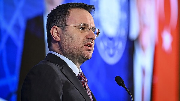 Aynı akşam Adalet Bakanı Akın Gürlek 42 kişinin mal varlığının dondurulduğunu açıkladı.