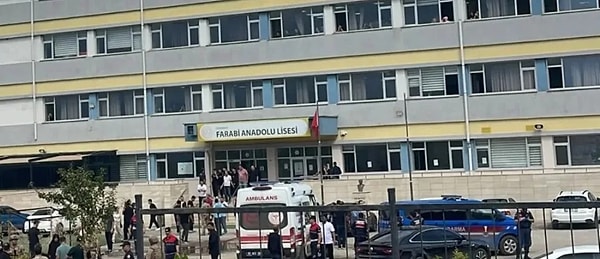Basına yansıyan bilgilere göre saldırgan A.B., öğretmenin yeğeni.