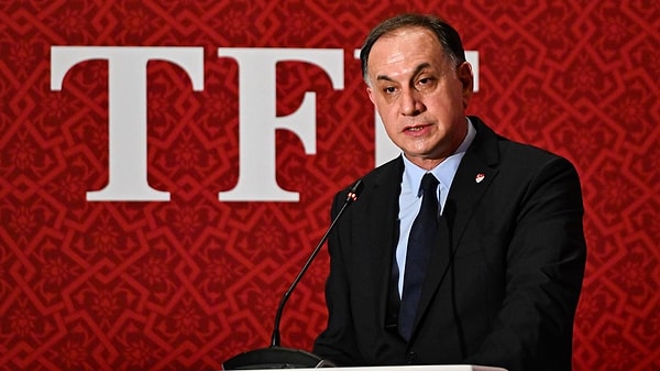 Merkezi Hakem Kurulu (MHK) Başkanı Ferhat Gündoğdu'nun da aralarında olduğu 7 MHK üyesi mobbing ve resmi belgede sahtecilik suçlamasıyla gözaltına alındı.