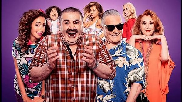 Türk Malı, 15 Mart 2010'da Show TV'de başladı ve Abiye ile Erman Kuzu'nun trajikomik evliliğini anlattı.