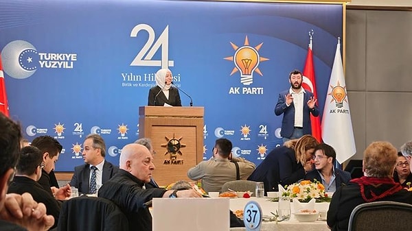 Ancak bu savunma AKP'de karşılık bulmadı; genel merkezde büyük rahatsızlık olduğu öne sürüldü.