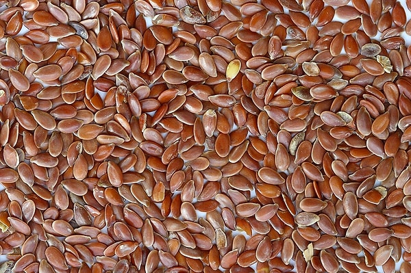 Tohumlar kaynayınca ortaya çıkan jel, cildi geçici olarak geriyor