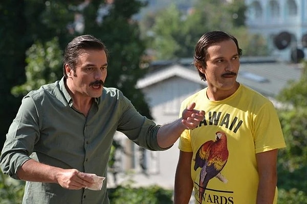 Geniş Aile dizisinde hayat verdiği Cevahir karakteriyle hafızalara kazınan Ufuk Özkan, dizinin yeniden çekileceğine yönelik iddialar hakkında konuştu.
