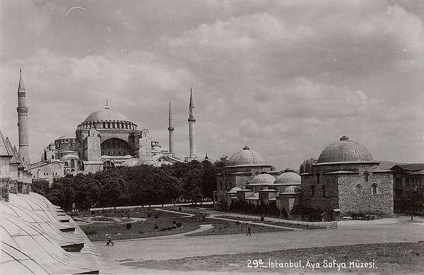 İstanbul'un Değişik Mekanları Fiyatları 2026: Kişi Başı Ne Kadar?