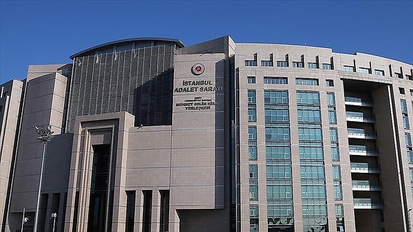 Öte yandan başsavcılık, Kaya çiftinin banka hesaplarından taşınmazlarına kadar tüm mal varlığının dondurulması için ilgili kurumlara yazı gönderdi.