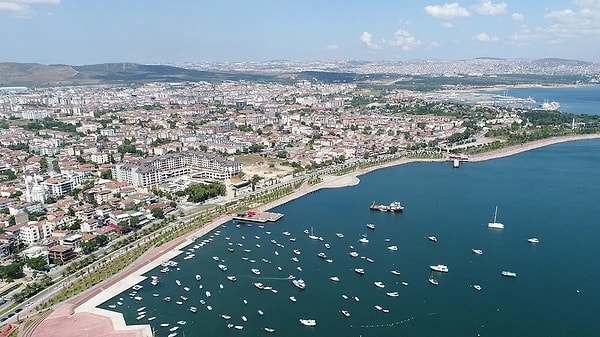 Koku, 29 Eylül akşamından itibaren bölge sakinlerini rahatsız etti.