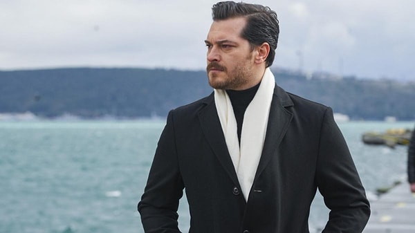 Paylaşım, Çağatay Ulusoy'un Eşref Rüya'ya devam etmek istemediği iddiaları nedeniyle kafa karıştırdı.