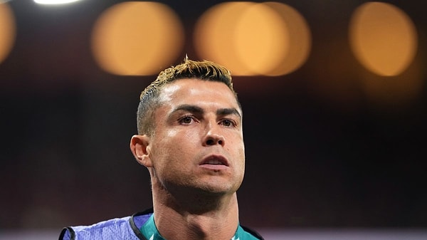 Norveç maçında kulübeden çıkamayan Ronaldo, 234 maç ve 146 golle milli takım kariyerini noktaladı.