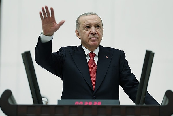 Erdoğan, konuşmasında Bahçeli'ye teşekkür etti.