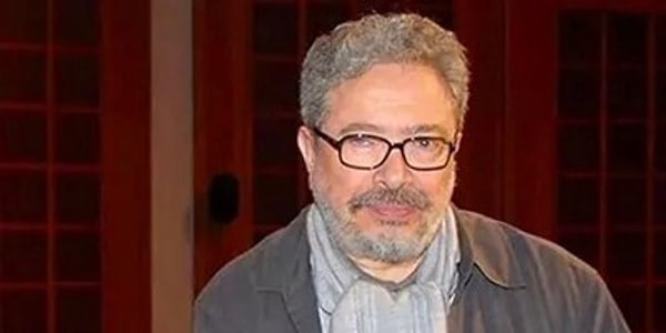 Rüştü Asyalı, radyodan beyaz perdeye taşıdığı Keloğlan karakteriyle bir kuşağın çocukluğuna damga vurdu.