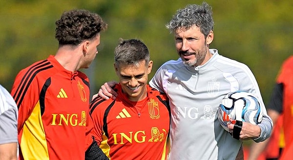Belçika'nın başında Van Bommel var.