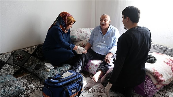 Doğru kullanıldığında internet ve sosyal medya da izolasyonu azaltabilir.
