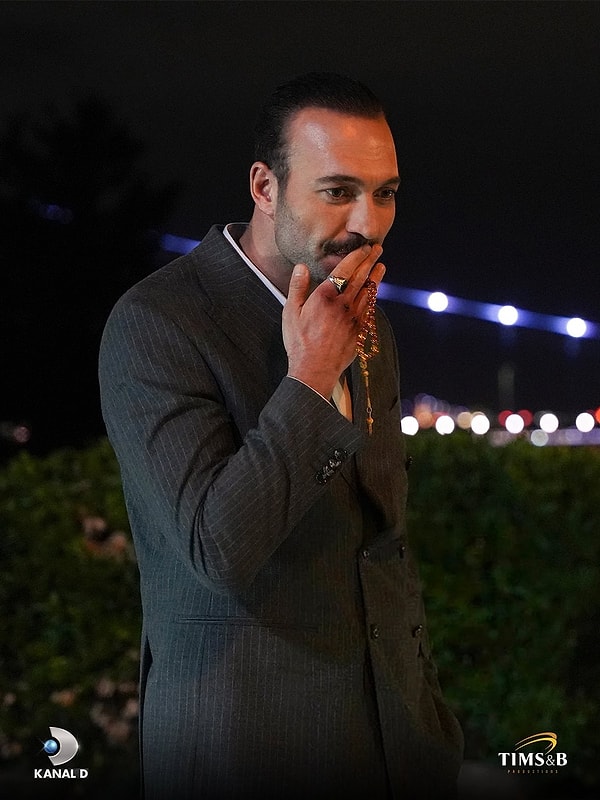 Eşref Tek'te Çağatay Ulusoy'a, Eşref Rüya'nın sevilen Kadir'i Görkem Sevindik de eşlik edecek.