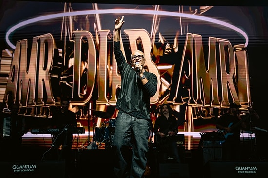 Amr Diab İstanbul'da 7 Bin 500 Kişiyi Coşturdu