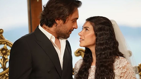 Taşacak Bu Deniz'in özeti Total'de 6,98 alarak haftanın zirvesine yerleşti; Kızılcık Şerbeti ilk 10'da yer almadı.
