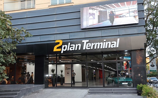 İstanbul'un bağımsız markalarını ve yaratıcı üreticilerini bir araya getiren Tanıdık Alan Pop-Up Market, ikinci edisyonu için bu kez 2PLAN Terminal Etiler'e taşınıyor.