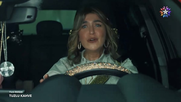 Tuzlu Kahve'de Candan ile Aybüke'nin araba yolculuğu seyirciyi kırıp geçirdi.
