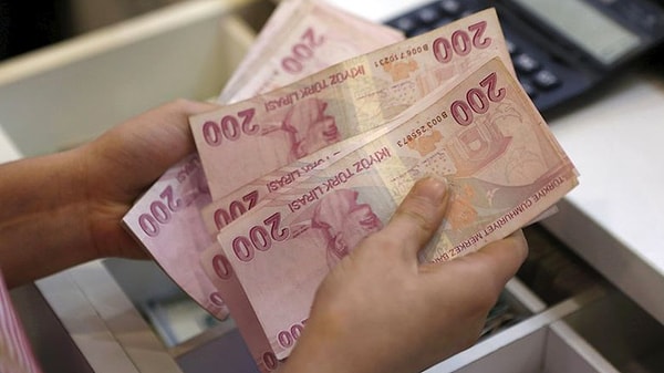 Yoksulluk sınırı 37 bin 801 liraya dayandı, Aralık'ta 40 bine yaklaşması bekleniyor.