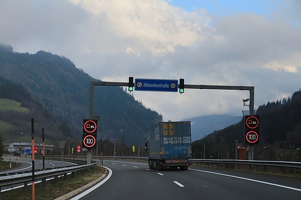 Benzinli ve dizel araçlar için 100 km/s sınırı isteniyor