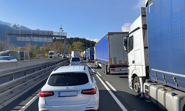 Sürücülerin büyük çoğunluğu 130 km/s sınırından yana