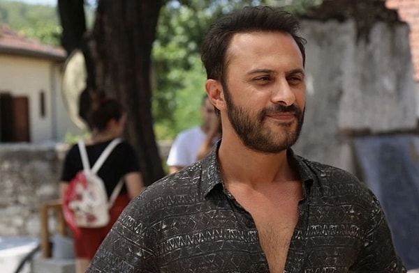 Çağrı Bayrak, Emriye Hala eleştirilerine ve merakla beklenen Fatih Furtuna'nın gelişine de açıklık getirdi.