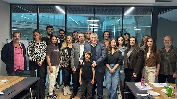 Asiye dizisi 17 Ekim'de sete çıkıyor, kasımda hafta sonları Kanal 7'de başlaması bekleniyor.