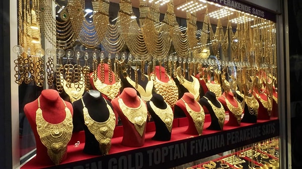 Merkez bankaları alıma devam ediyor.