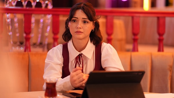 Çirkin 1. sezonu 6,28 ile zirvede kapatmıştı, 2. sezona döndüğünde Total'de 2,11'e düştü.