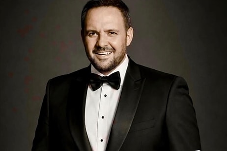 Acun Ilıcalı’dan Premier Lig’e Türk Tenor Sürprizi: Dünyaca Ünlü Tenor Murat Karahan Hull City’de Sahne Alacak