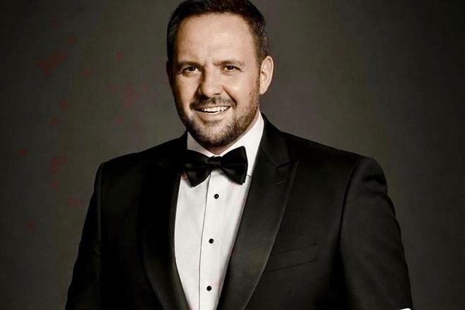 Acun Ilıcalı’dan Premier Lig’e Türk Tenor Sürprizi: Dünyaca Ünlü Tenor Murat Karahan Hull City’de Sahne Alacak