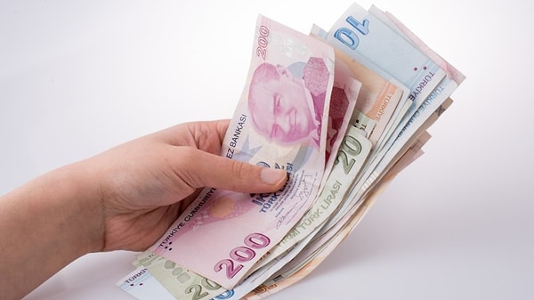 Hile ortaya çıkarsa SGK ödemeyi faiziyle geri istiyor, işveren de kıdem tazminatı ödemeden kapıyı gösterebiliyor.