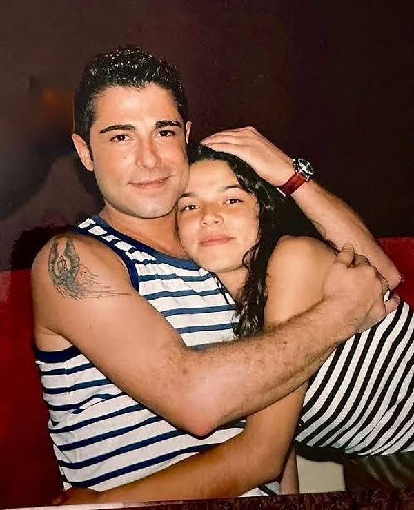 Sezen Taş'ın 34 yaşında hayatını kaybetmesi, Atilla Taş'ı ve sevenlerini derin bir yasa boğdu.